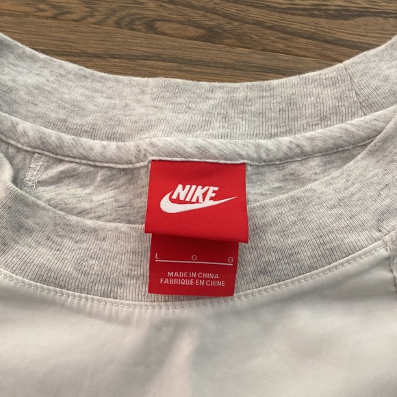 Nike Retro Top - Picture 3 of 3